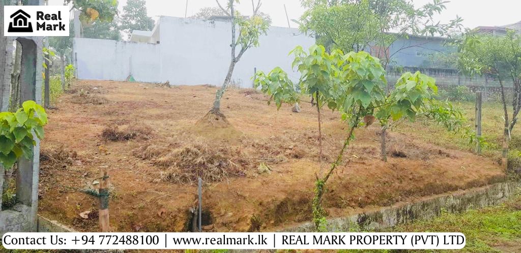 A Residential Land for Sale in Panagoda. Visit RealMark.lk or Contact 0772488100 Now, for more Information!