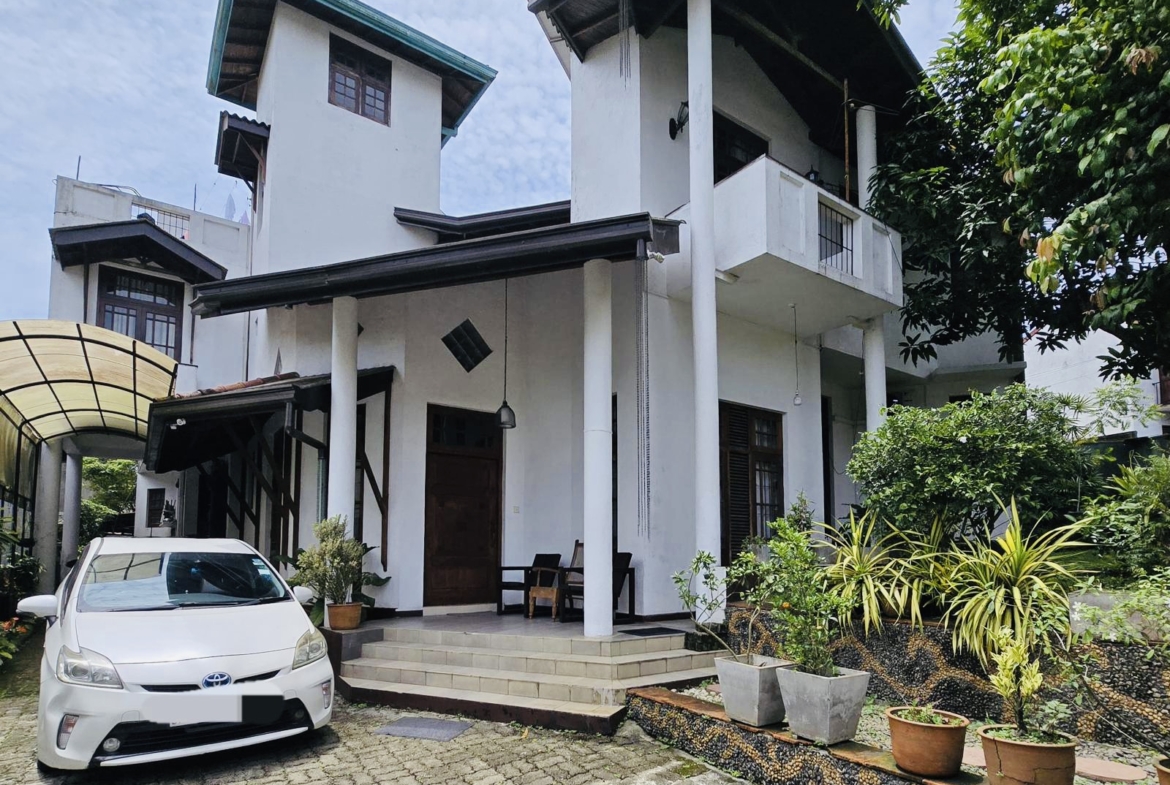 House for rent in Biyagama. Five minutes to the free trade zone. Visit RealMark.lk or Contact 0772488100 now for more Information!