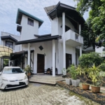 House for rent in Biyagama. Five minutes to the free trade zone. Visit RealMark.lk or Contact 0772488100 now for more Information!